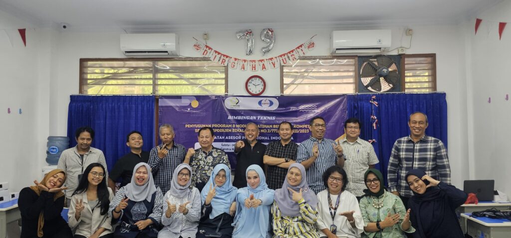 Bimbingan Teknis Penyusunan Program & Modul Berbasis Kompetensi
